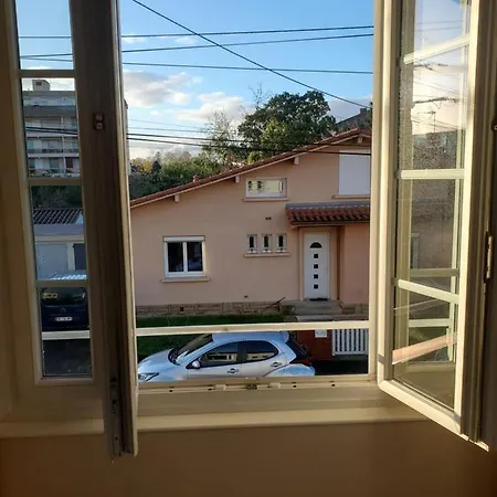 Superbe T2 Lumineux En Centre-ville - Parking Appartement *